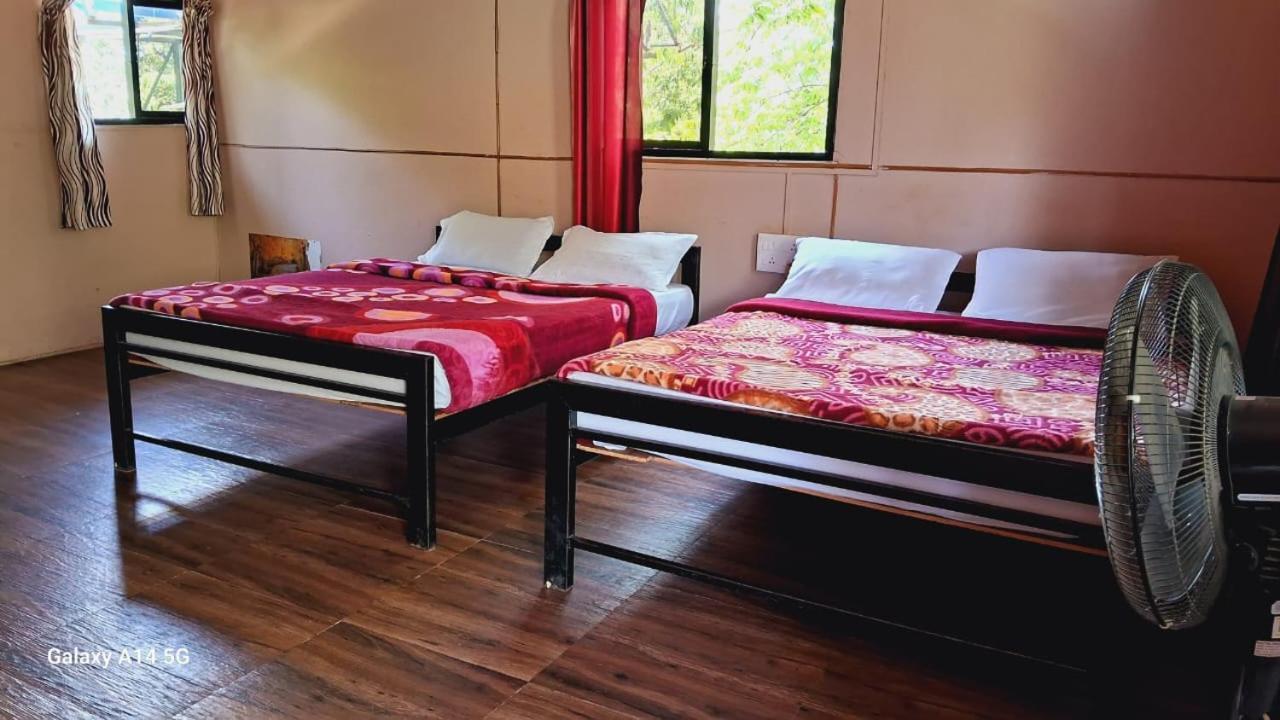 Green Hills Farm And Guest House Масинагуди Номер фото